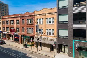 3219 N Clark St, Chicago, IL 60657 - Photo 2