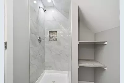 8839 S Colfax Avenue, Chicago, IL 60617 - Photo 16