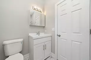 8839 S Colfax Ave, Chicago, IL 60617 - Photo 20