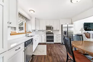 19416 Cranfield Ln, Tinley Park, IL 60487 - Photo 8