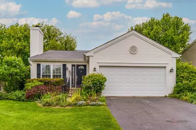 864 Fox Chase Drive, Round Lake Beach, IL 60073 - Photo 2
