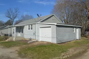 315 S Mound St, Tiskilwa, IL 61368 - Photo 2