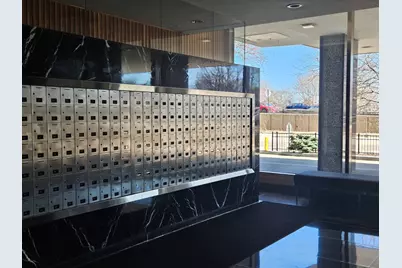 3900 N Lake Shore Drive #9D, Chicago, IL 60613 - Photo 42