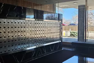 3900 N Lake Shore Dr, Chicago, IL 60613 - Photo 42