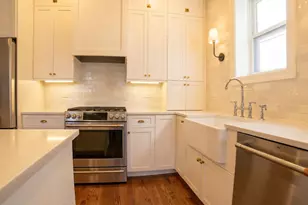 2140 W Schiller St, Chicago, IL 60622 - Photo 14