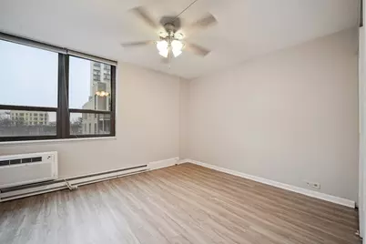 2740 N Pine Grove Avenue #6B, Chicago, IL 60614 - Photo 8