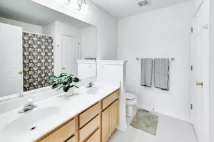 1117 McKay Cir, Grayslake, IL 60030 - Photo 16