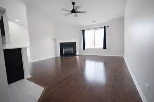 1084 Park Hill Cir, Aurora, IL 60502 - Photo 4