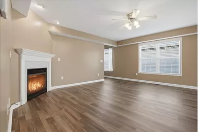 910 Gerike Way, Bloomington, IL 61704 - Photo 4