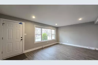 237 W 117th Street, Chicago, IL 60628 - Photo 2