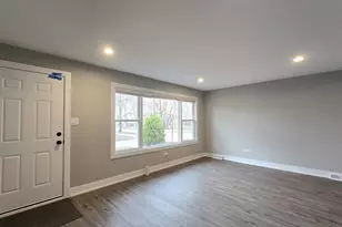 237 W 117th St, Chicago, IL 60628 - Photo 2