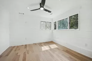 2018 N West St, Wheaton, IL 60187 - Photo 14