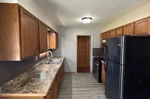 2107 Lucille St, Rockford, IL 61104 - Photo 6