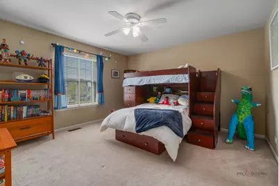 146 Colonial Drive, Vernon Hills, IL 60061 - Photo 26
