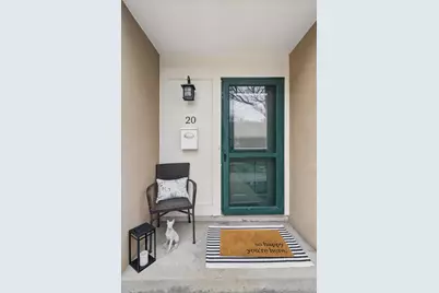 20 Oak Tree Court #20, Elmhurst, IL 60126 - Photo 2