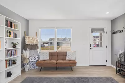 602 Apple Valley Road, Harvard, IL 60033 - Photo 10