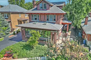 10127 S Hoyne Ave, Chicago, IL 60643 - Photo 6