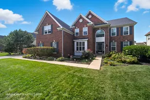 1142 Deerpath Rd, Aurora, IL 60506 - Photo 2