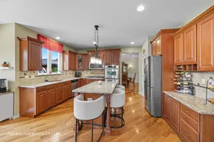 1142 Deerpath Rd, Aurora, IL 60506 - Photo 16