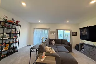 235 Regency Ct, Wauconda, IL 60084 - Photo 6