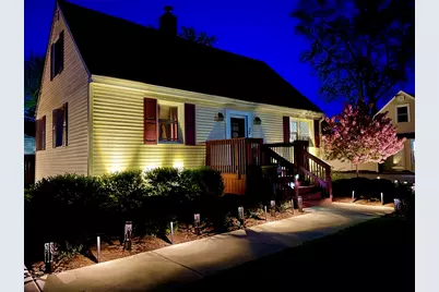 22 S Westlawn Avenue, Aurora, IL 60506 - Photo 2