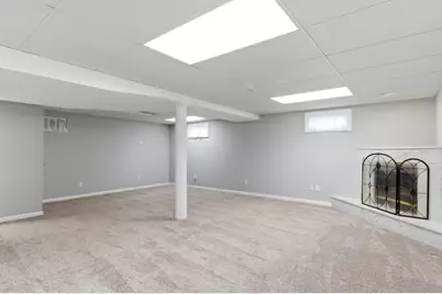 22 S Westlawn Avenue, Aurora, IL 60506 - Photo 20