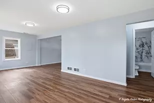 5205 N Lake St, McHenry, IL 60050 - Photo 6