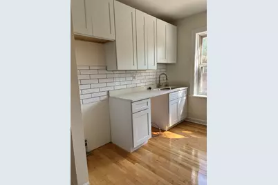 3700 W Cornelia Avenue #2, Chicago, IL 60618 - Photo 2