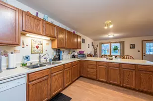 11231 Fox River Rd, Wilmot, WI 53192 - Photo 8