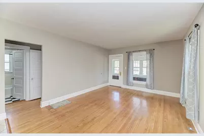 904 Caton Avenue, Joliet, IL 60435 - Photo 6