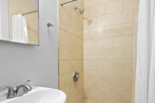1527 W 18th Pl, Chicago, IL 60608 - Photo 24