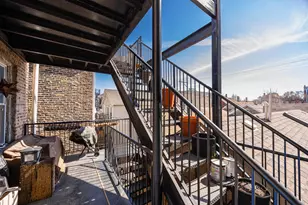 1527 W 18th Pl, Chicago, IL 60608 - Photo 36