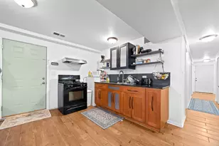 1527 W 18th Pl, Chicago, IL 60608 - Photo 28
