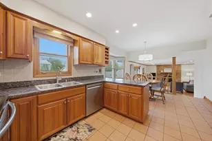 6718 Breckenridge Rd, Lisle, IL 60532 - Photo 10