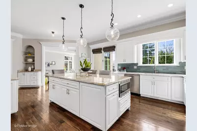 116 S Prospect Avenue, Clarendon Hills, IL 60514 - Photo 12