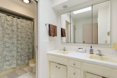 7241 N Lowell Avenue, Lincolnwood, IL 60712 - Photo 20