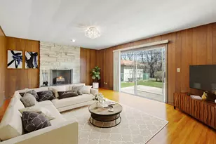 7241 N Lowell Ave, Lincolnwood, IL 60712 - Photo 8