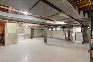 7241 N Lowell Ave, Lincolnwood, IL 60712 - Photo 30