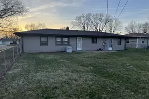 1908 22nd Ave, Sterling, IL 61081 - Photo 4