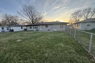 1908 22nd Ave, Sterling, IL 61081 - Photo 6