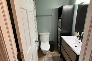 5516 E Lake Dr, Lisle, IL 60532 - Photo 4