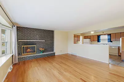 1000 Jackson Avenue, Saint Charles, IL 60174 - Photo 2