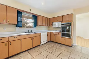 1000 Jackson Ave, Saint Charles, IL 60174 - Photo 8