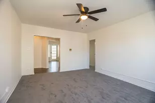 6405 N Hamilton Ave, Chicago, IL 60645 - Photo 4