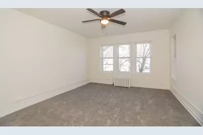 6405 N Hamilton Avenue #2, Chicago, IL 60645 - Photo 2