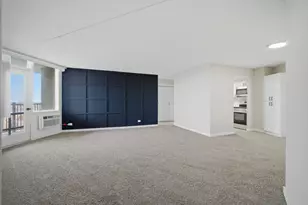 1 Renaissance Pl, Palatine, IL 60067 - Photo 8