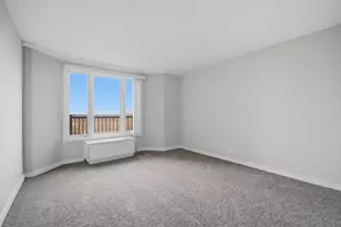 1 Renaissance Pl, Palatine, IL 60067 - Photo 14