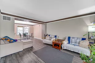 1965 Cheltenham Pl, Hoffman Estates, IL 60169 - Photo 4