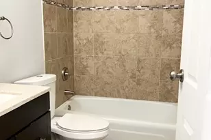 9430 Bay Colony Dr, Des Plaines, IL 60016 - Photo 12