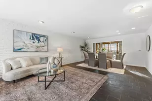 1127 W Albion Ave, Chicago, IL 60626 - Photo 6